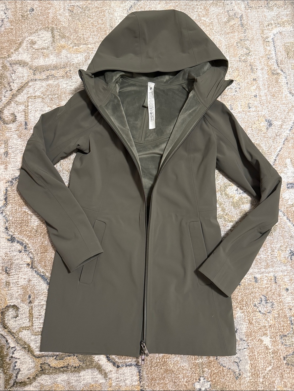 NWOT Lululemon RepelShell Rain Jacket